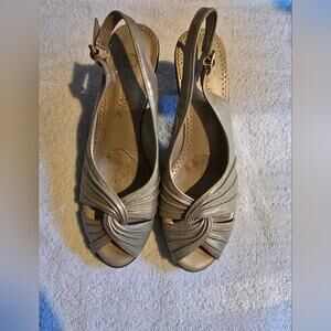 Women's Tan Slingback Sandals